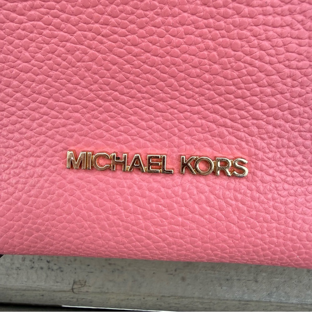 Michael Kors Mercer Crossbody Bag Purse in Tea Rose Pink Leather - Picture 4 of 16